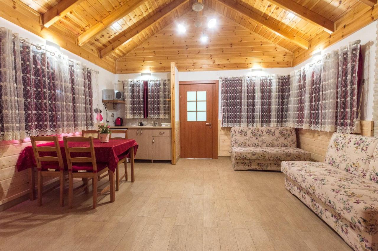 The Wooden Rose Cabins Bezet 외부 사진